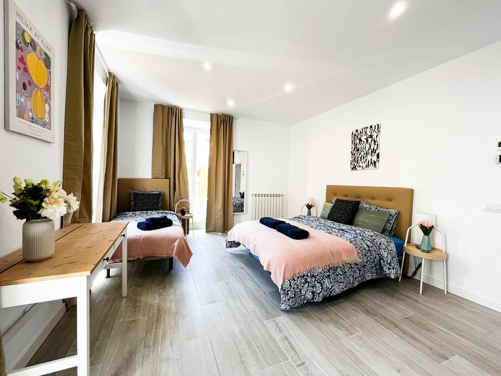 Centric Rooms In Madrid Exterior photo